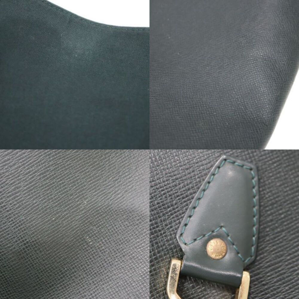Louis Vuitton Delsu Shoulder Bag Taiga Leather Green